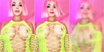 danyan cat en lencería amarilla en onlyfans