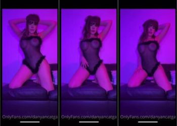 danyan en la cama para onlyfans