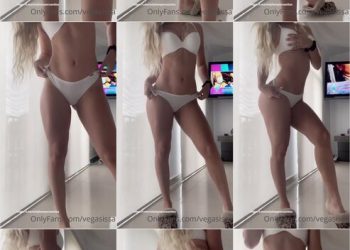 issa vegas en sexy bikini blanco