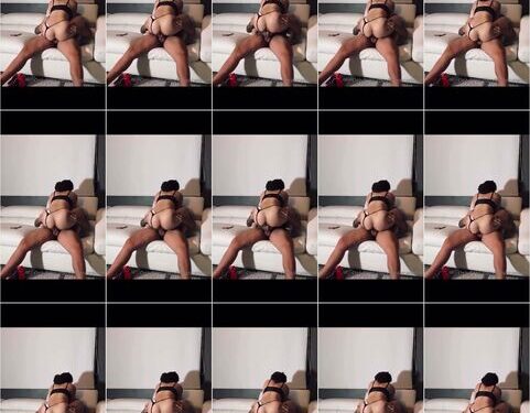 Keren canelon sentones en el sofá onlyfans